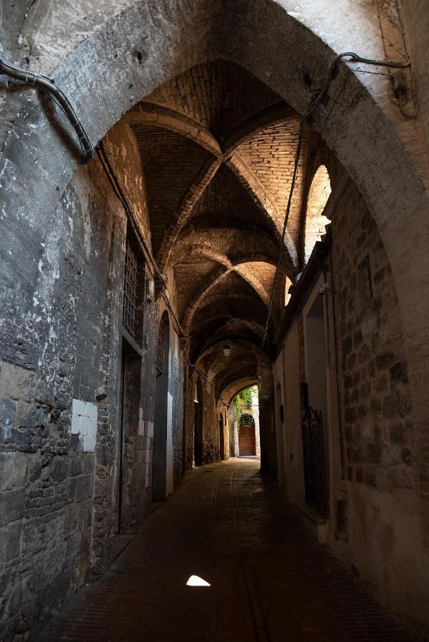 Incantevole Loft In Centro Perugia Bagian luar foto